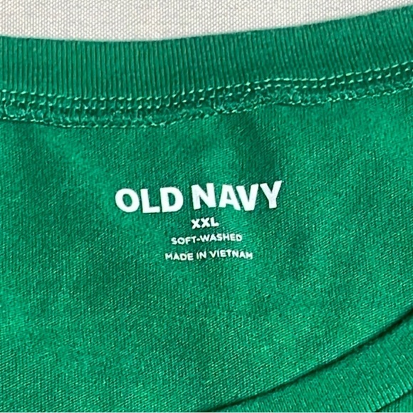 Green Graphic T-Shirt with Rainbow and Mug Design - Picture 6 of 9